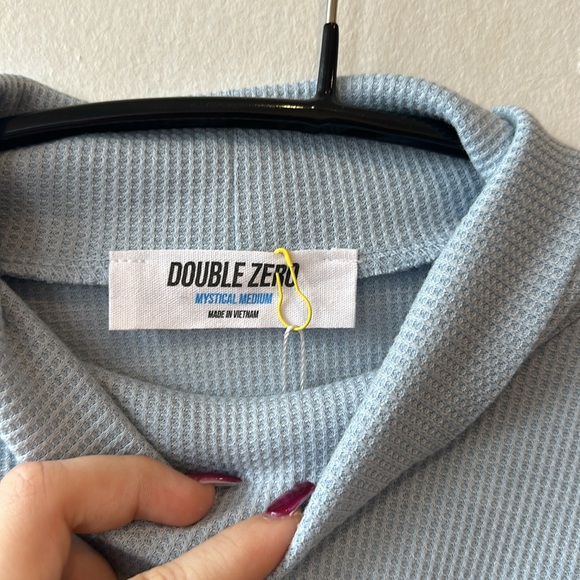 Double Zero blue long sleeve turtle neck crop top medium #1201 - Picture 2 of 3